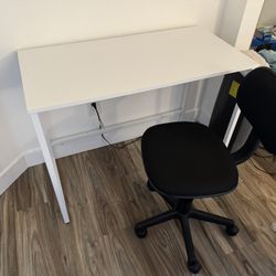 Pottery Barn White Wood Writing Desk &  Swivel Chair – Brand New Condition