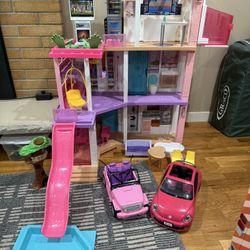 Barbie Dream house Like New ! 