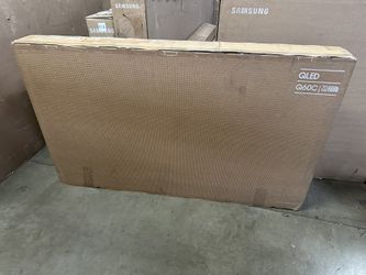 Samsung 70-Inch Class QLED 4K Q60D Series Quantum HDR Smart TV with Object Tracking Sound Lite, Motion Xcelerator, Eye Comfort Mode, Gaming Hub, Alexa