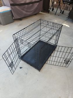 Dog crate medium size