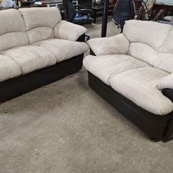 SOFA AND LOVESEAT GOOD CONDITION FREE DELIVERY 🚚 