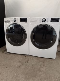 LG Washer And Electric Dryer Laundry Set
