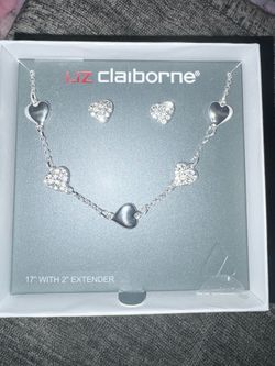 Necklace and earring set