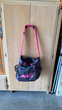 Avia pink women's bag. Used gym school crossbody bag.