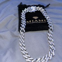 Miami Jewelers Chain COMES WITH AUTHENTIC BOX