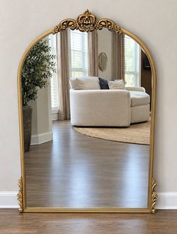 Large Gold Arched Decorative Mirror – Ornate Vintage Style