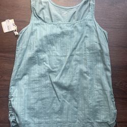 New Woman’s Top, Size M