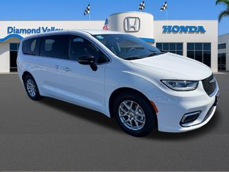 2025 Chrysler Pacifica