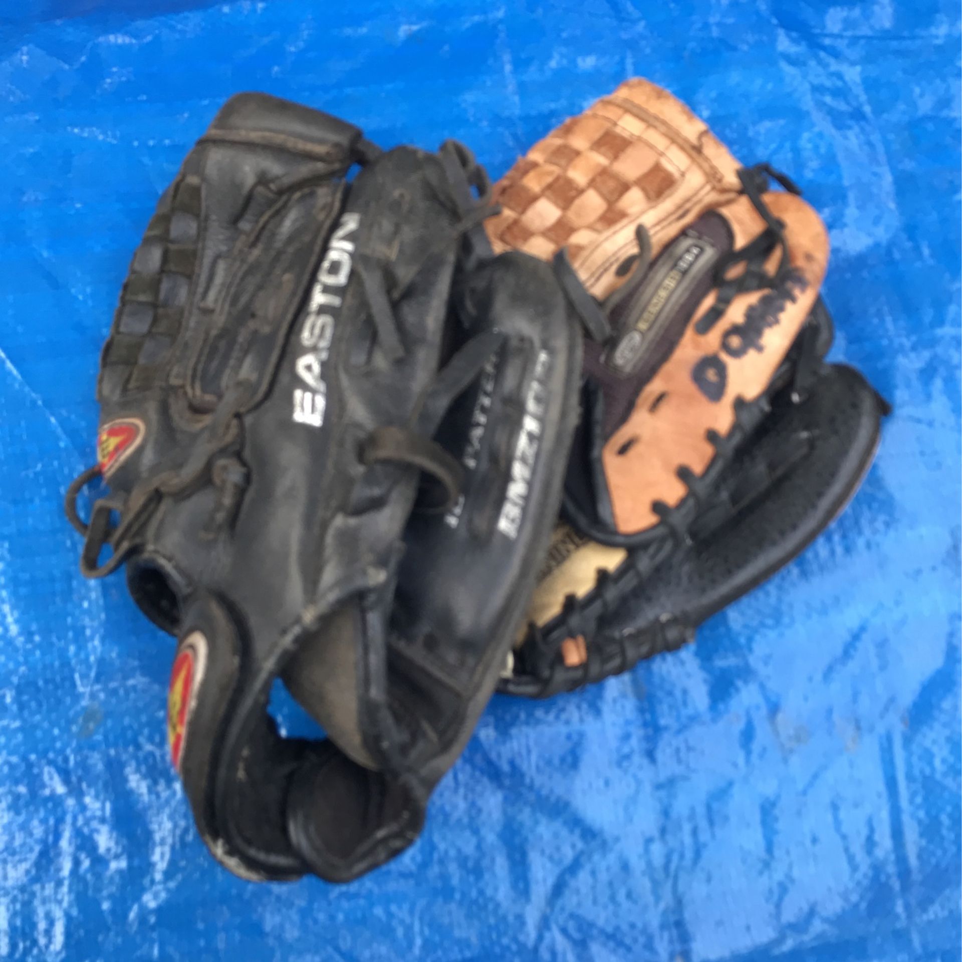 2 Left Hand Baseball Gloves Easton Louisville Slugger Sports Youth 