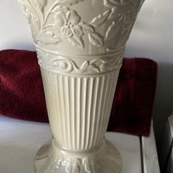 LENOX Princeton Vase Ivory w/ Gold Rim Raised Floral Design 16" x 10" Beautiful 