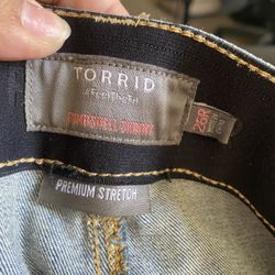 Torrid Bombshell Skinny Jeans, Size 26R