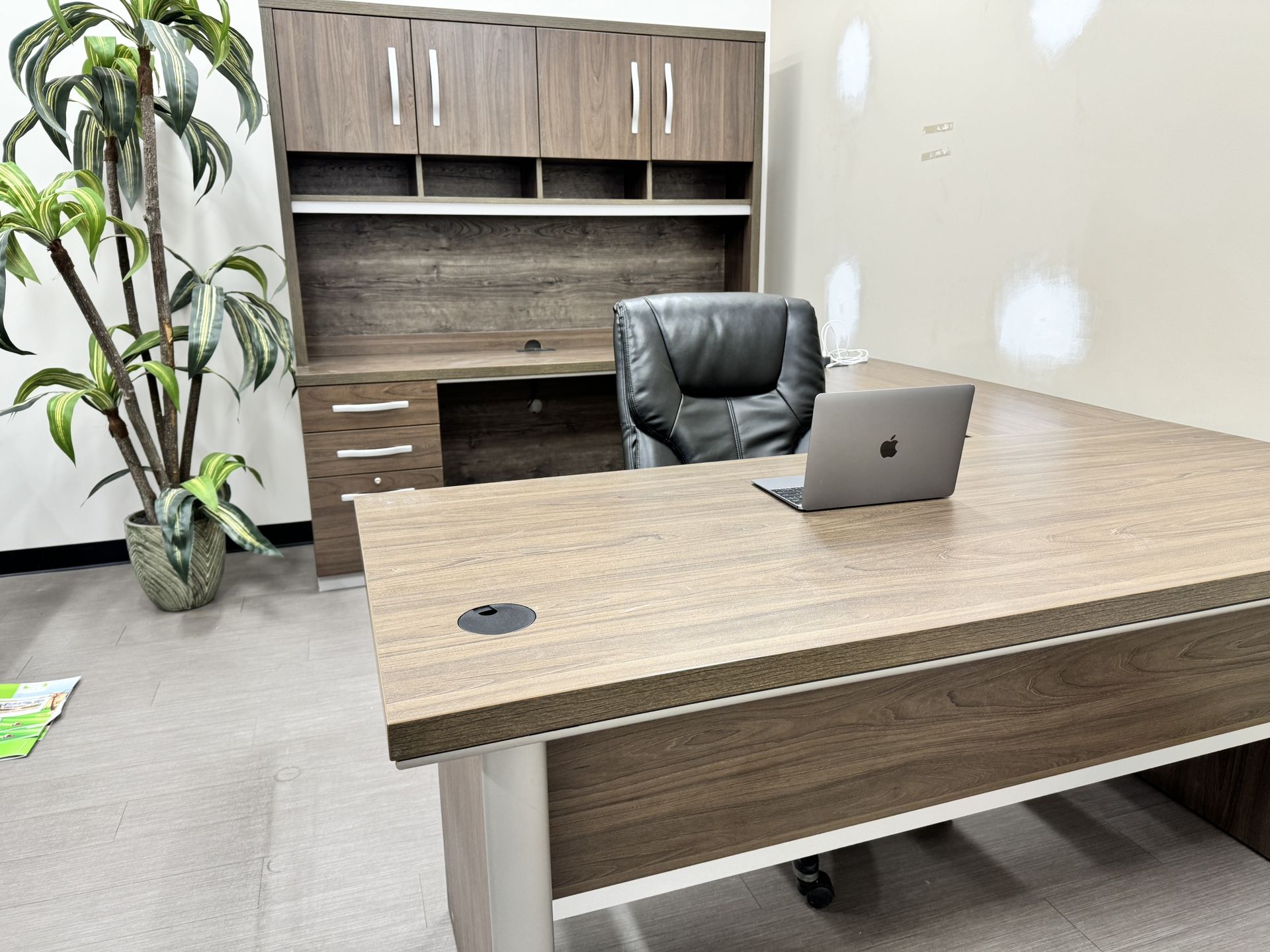 Executive Desk Office Furniture