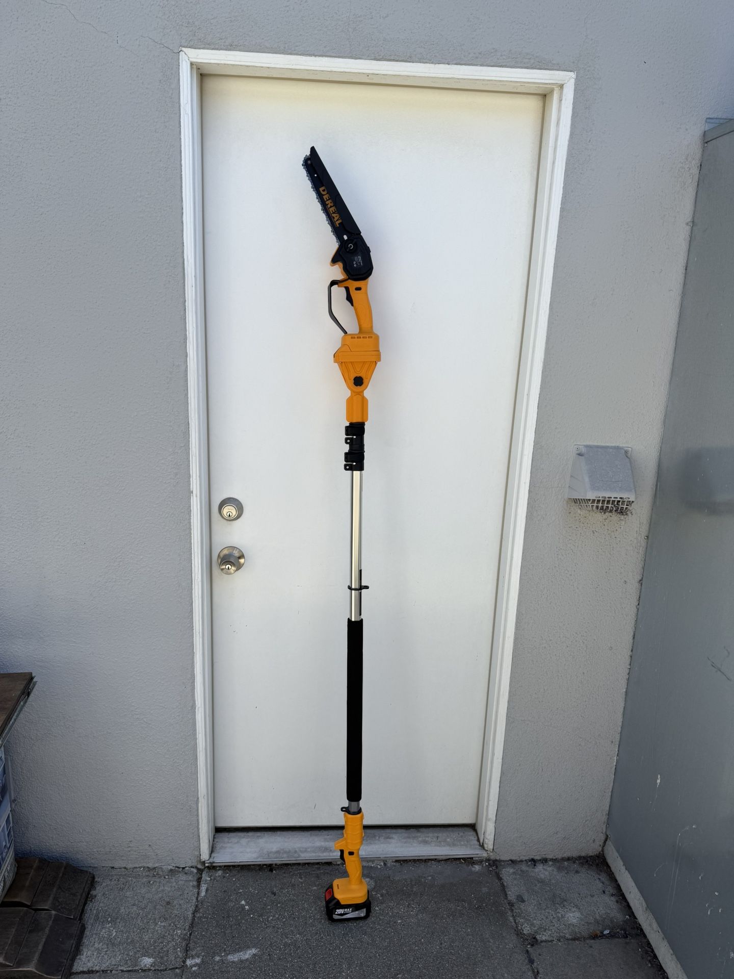 2 In 1 Chain Saw With Extension 8” Blade New Nueva 