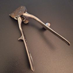 Antique Barber Clippers.   1930s
