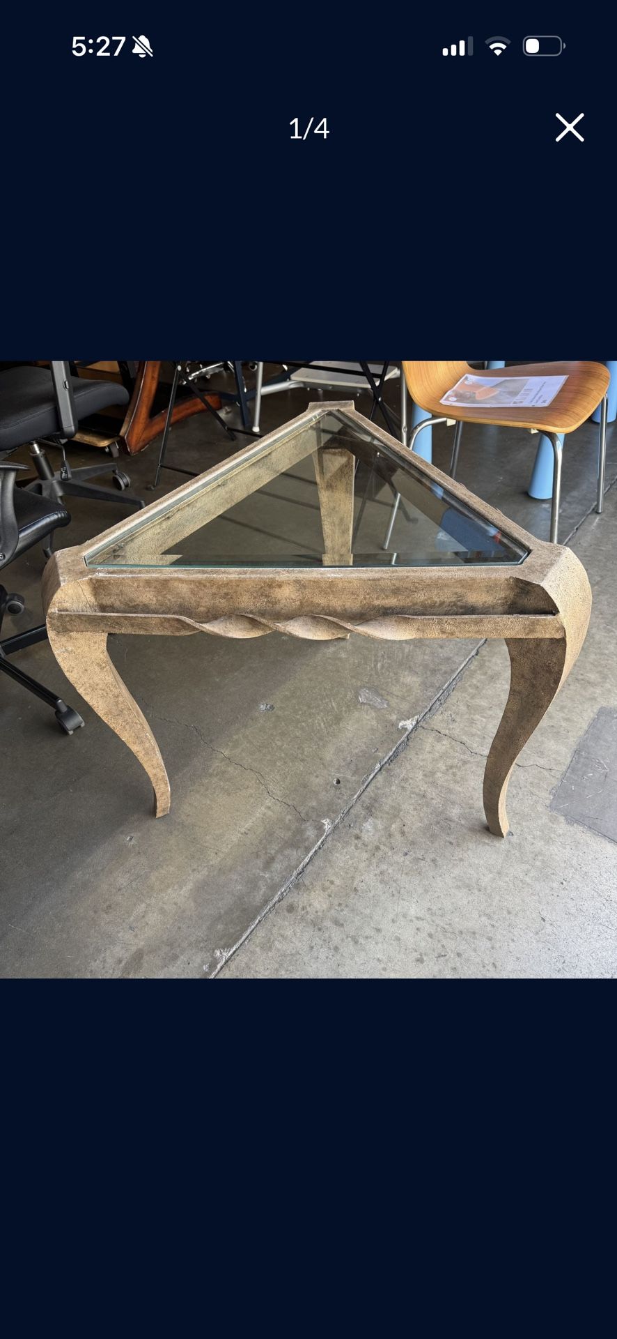 Cashmere Collection Triangular Metal End Table Coffee Table Very Good Condition Condition