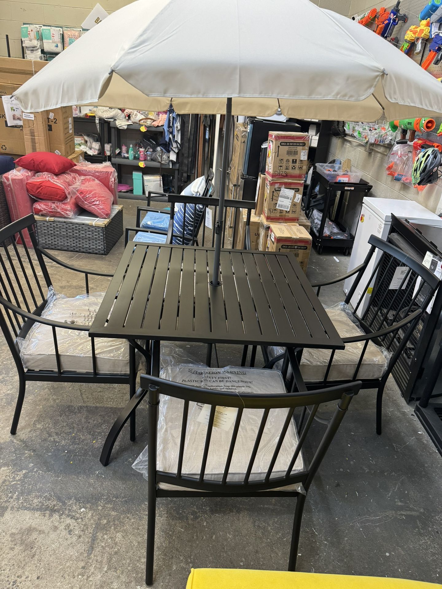 New Outdoor Dining Set Fully Assembled 6 Pc