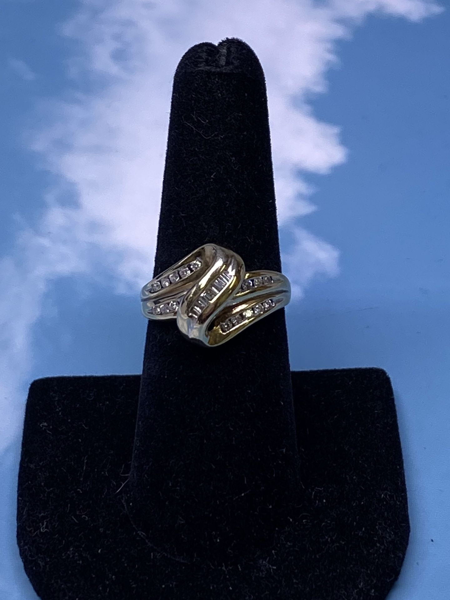 10k Diamond Ring