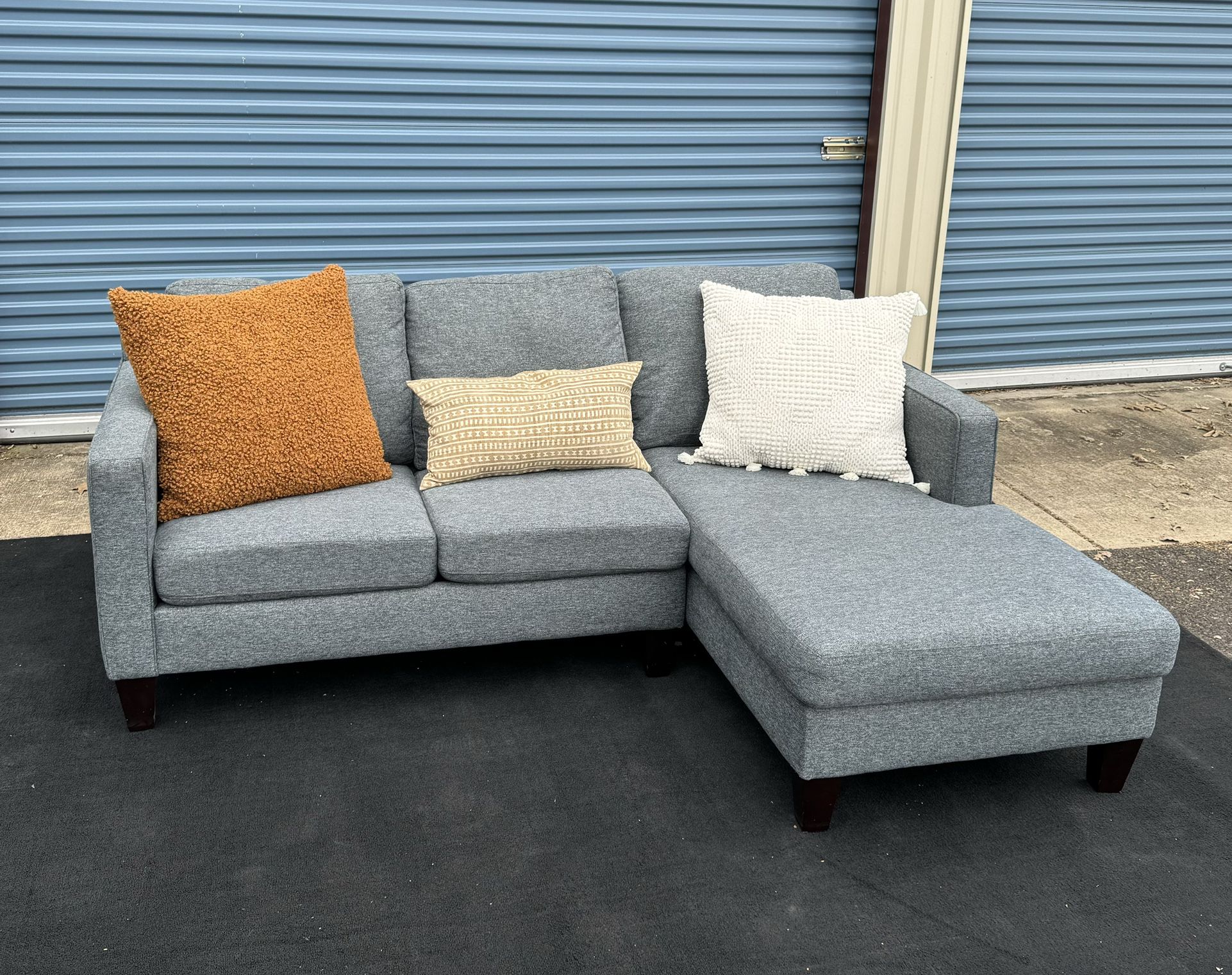 CUTE Navy Sectional Couch 