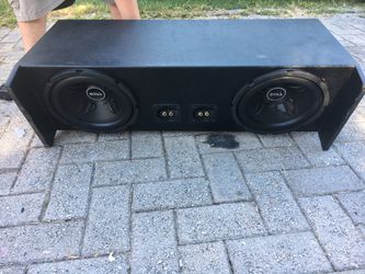 Boss 10s in Jeep Wrangler 87-06 box