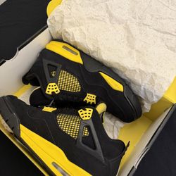 Jordan 4