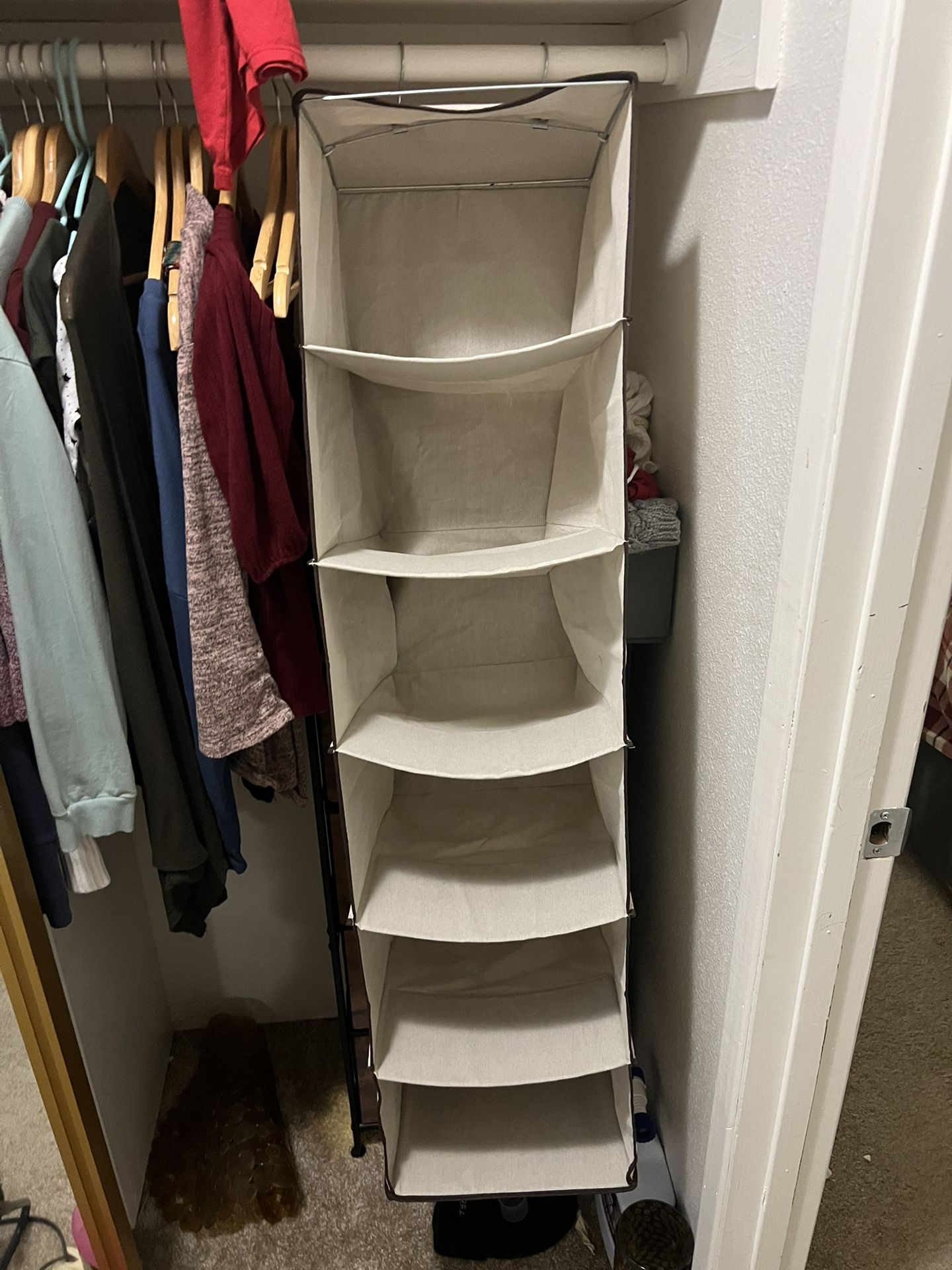 Closet Organizer / Clothing