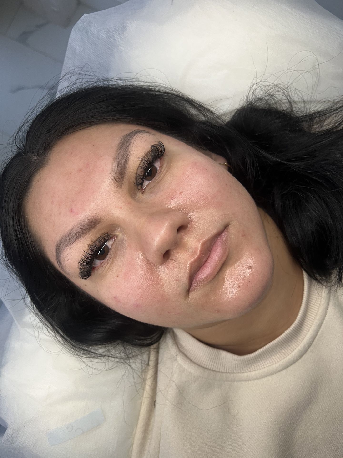Hi I am a beginner lashtech currently doing classic & volume eyelash extensions for $50 for only this month! I Am Taking 4.5 Hours to Perfect My Work!