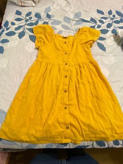 Yellow dress size 8t