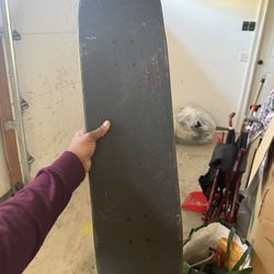 Skateboard 8.25