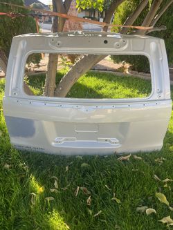 Cadillac Escalade Tailgate