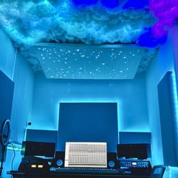 Studio With Engineer (2hrs For FREE!)