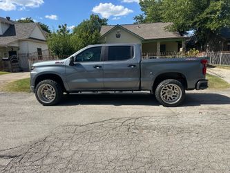 2021 Chevrolet Silverado LT Good Consition