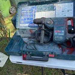 Bosch Chipper Hammer Drill