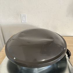 Master Flow 1050 CFM Weathered Wood Galvanized EZ Cool Plug-In Power Roof (READ)