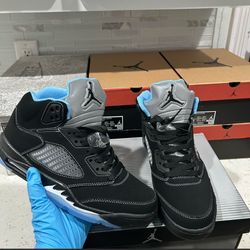 Jordan 5 Retro Black University Blue (2026)