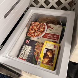 Frigidaire Chest Freezer 