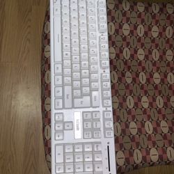 Wireless Light Up Gaming Keyboard 