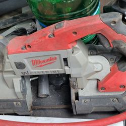 Milwaukee Bandsaw