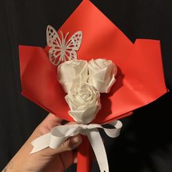 Ribbon Rose Bouquets/ Ramos Eternos Buchones