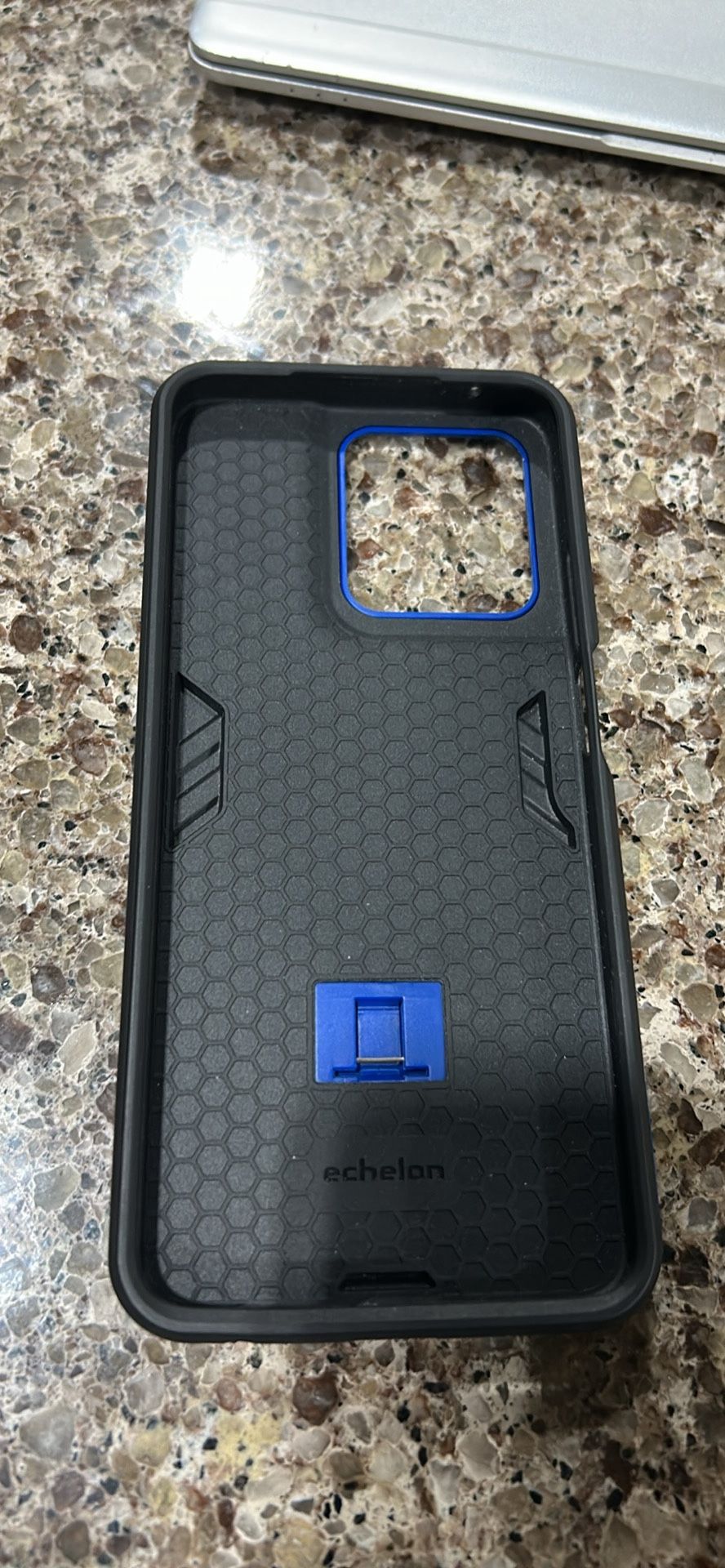 moto g 2025 cell new pre used only one week