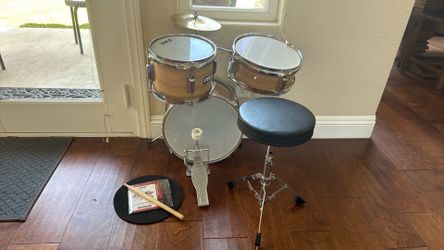 13” 3-piece kids/ Junior Drum set