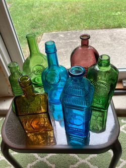Wheaton NJ Nuline NJ vintage colored glass bottles
