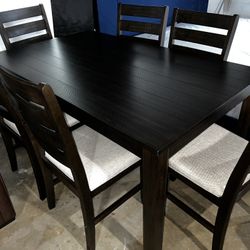 Beautiful New Contemporary Rogue Style Dinning Table W/ 6 Chairs ✅ Financing Available For $39 
