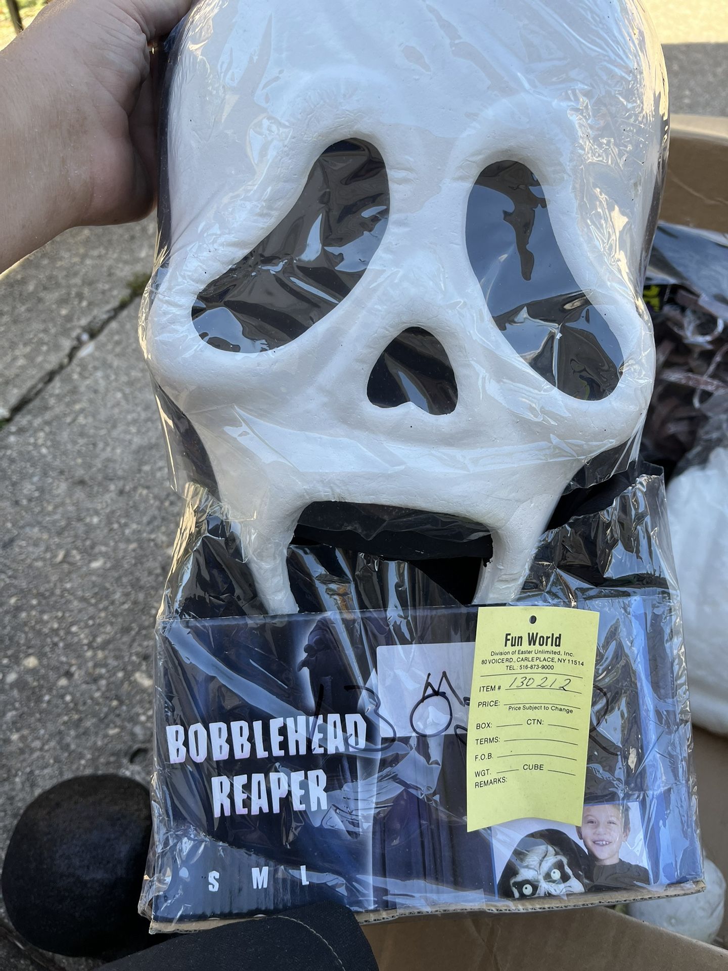 HUGE GARAGE SALE TODAY 10/25 & Tomorrow 10/26 