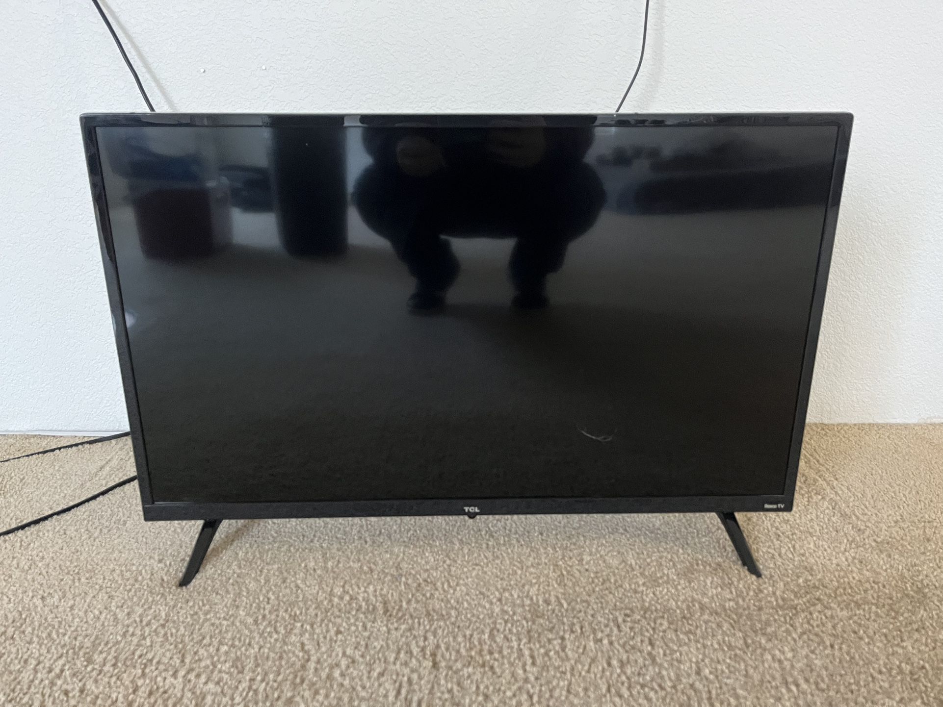 TCL 32” Roku Tv