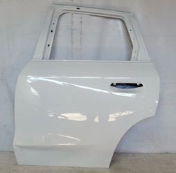 2023 2024 2025 BMW X1 REAR LEFT SIDE DOOR OEM