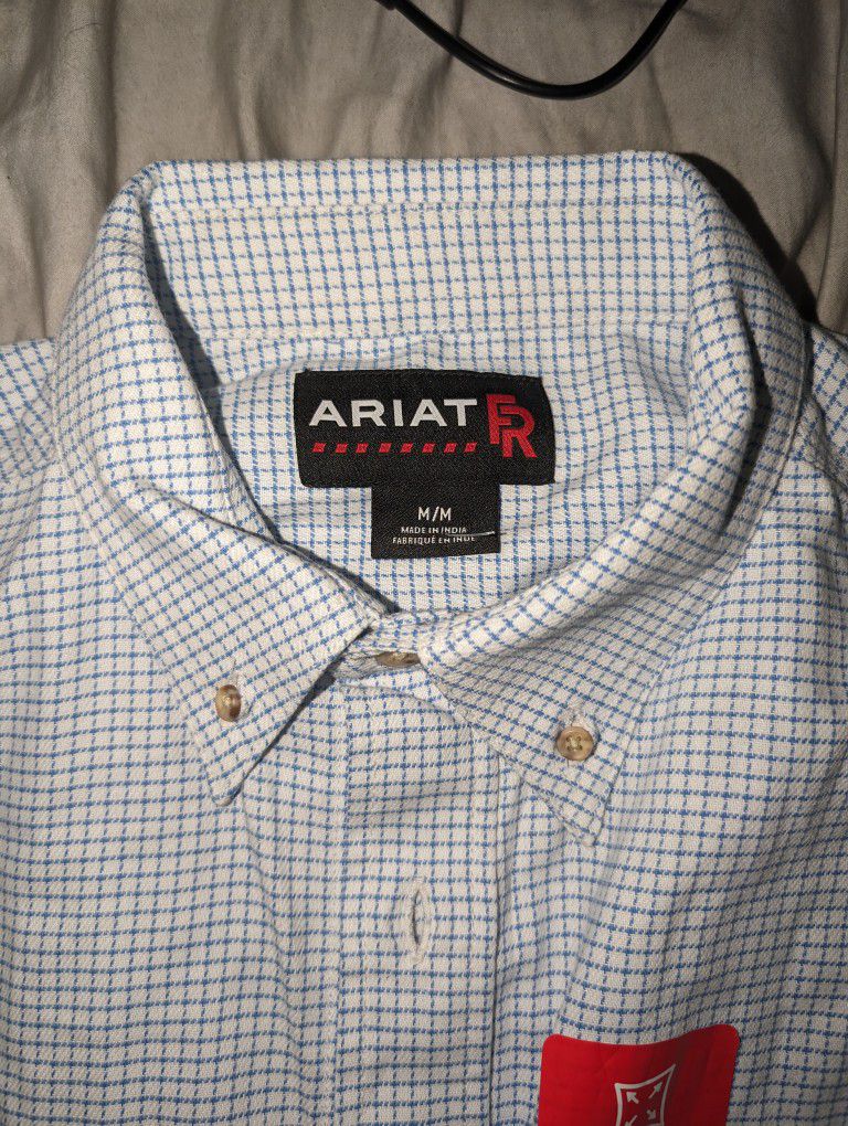 Men's Ariat FR (Fire Resistant) Button-Up Work Shirt Size M
