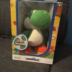Mega Yarn yoshi