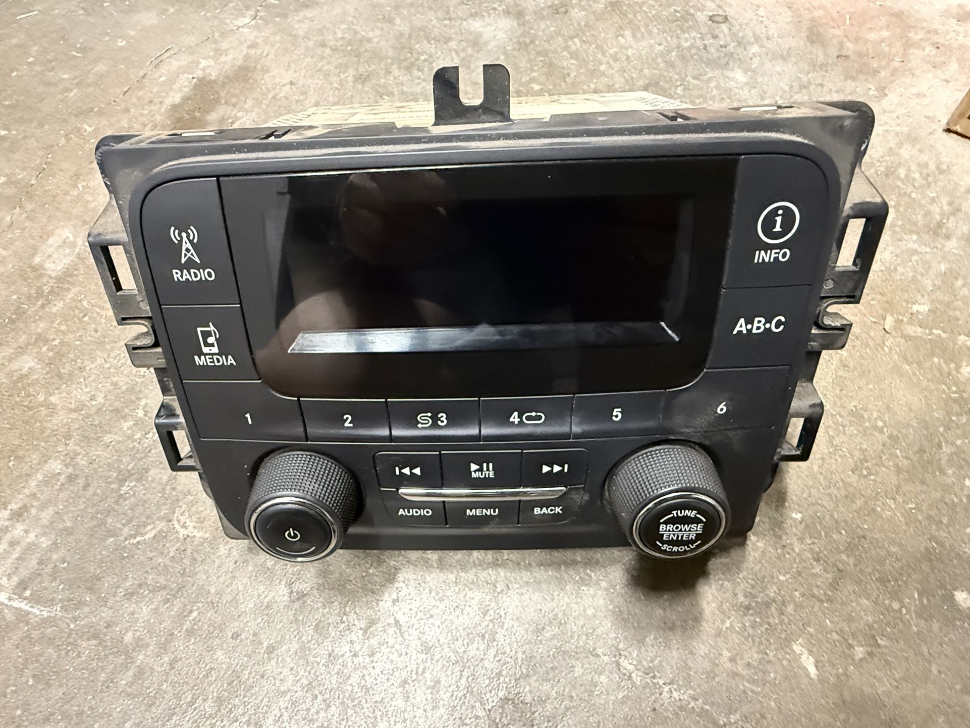 2013-2018 Ram 1500 OEM radio