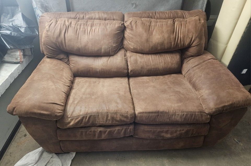 2 Sofa Loveseat