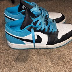 Air Jordan 1 Low SE ‘Laser Blue’ / black 